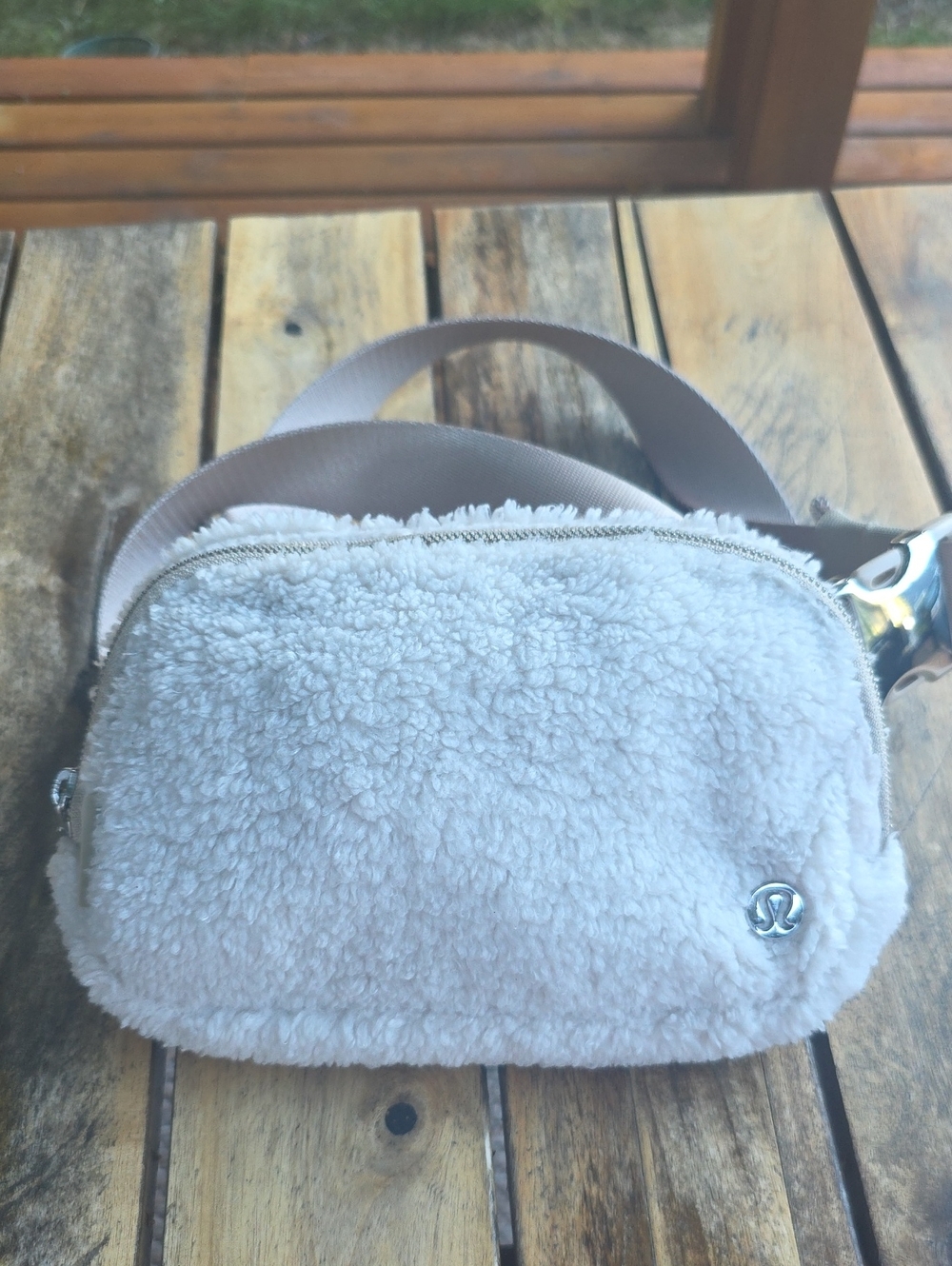 Lululemon Everywhere Natural Ivory Sherpa Crossbody Belt Bag